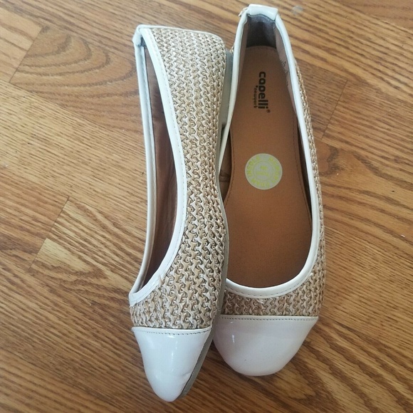 Capelli Womans Sz 8 Slide Ons White Tan Slippers - Picture 5 of 8